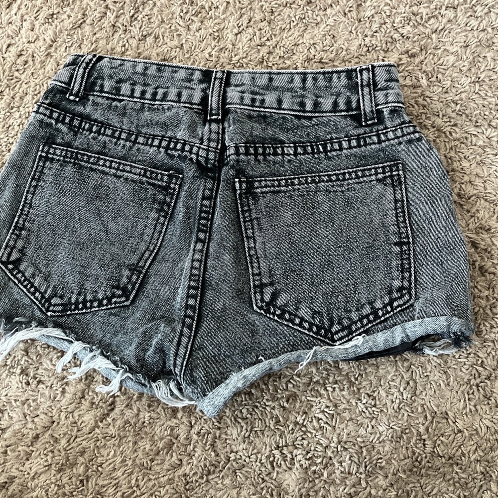 Shorts - Picture 1 of 2
